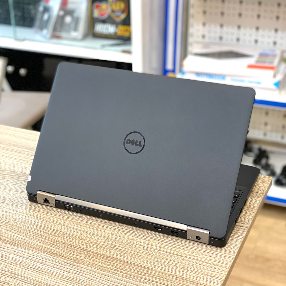 Dell Latitude E5570