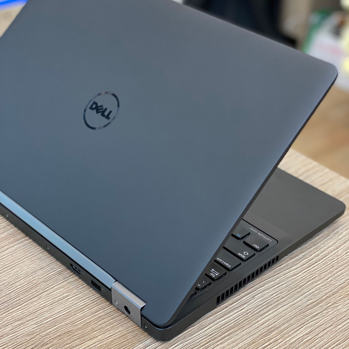 Dell Latitude E5570