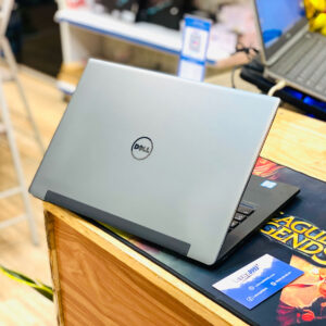 Dell Latitude 7370