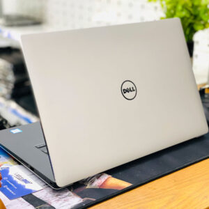 Dell Precision 5520